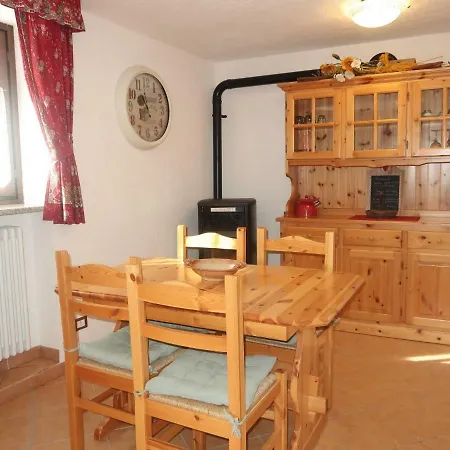 Appartement Locazione Turistica Chalet Ad Lignum Allein